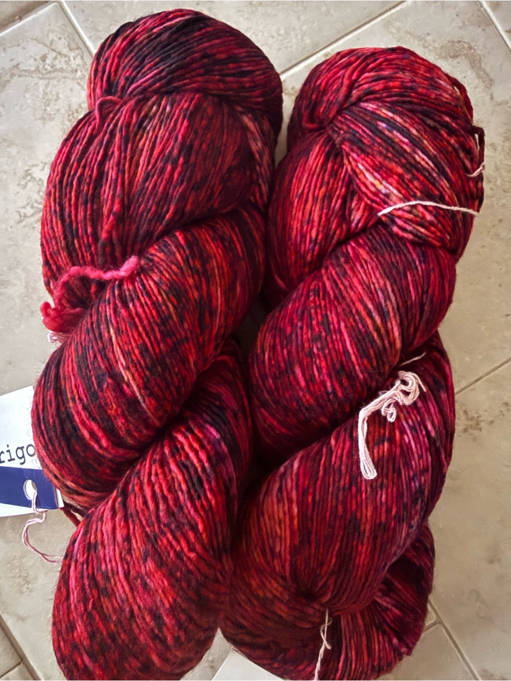 Malabrigo Mechita Yarn - 668 Granada (Red/Black Mix) - Picture 4 of 4